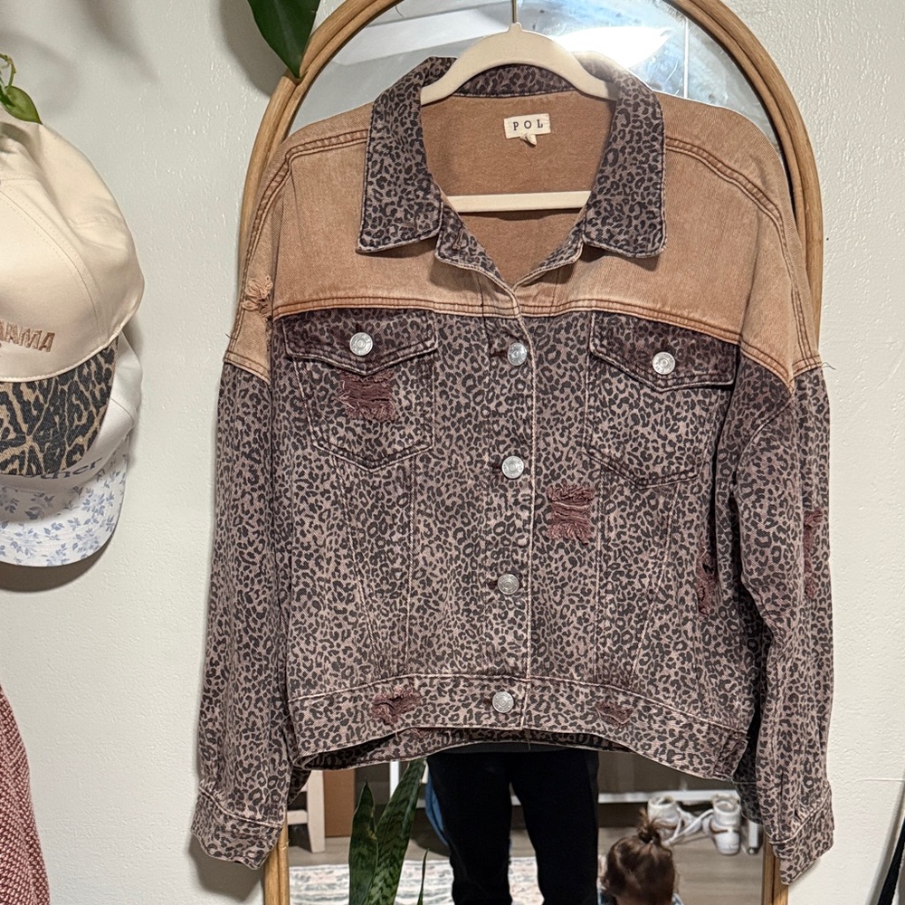 POL Women's Leopard Print Jean Jacket